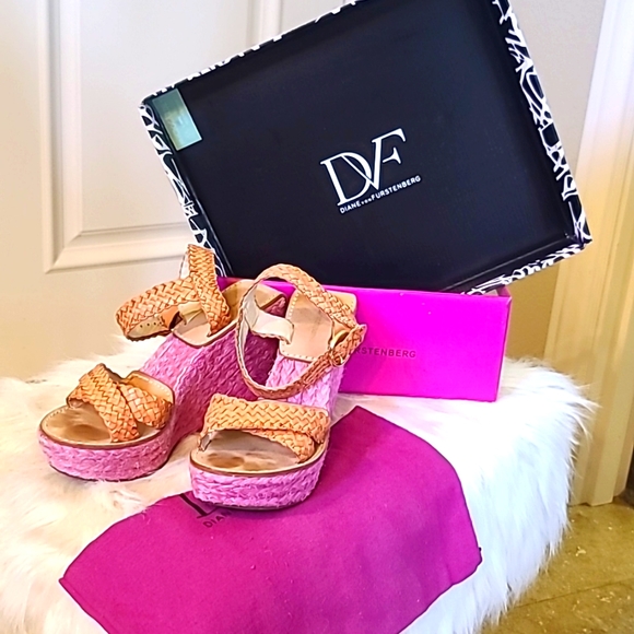 Diane Von Furstenberg beautiful braided leather wedge perfect for summer nights - Picture 1 of 4